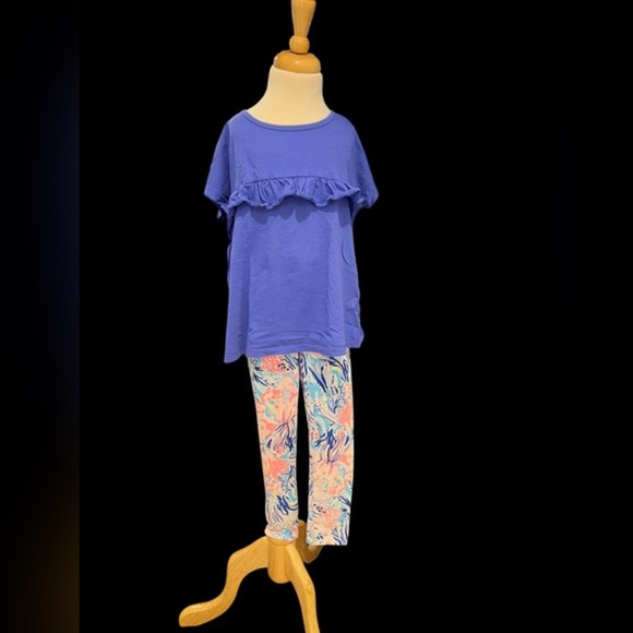 Lilly Pulitzer Other - Lilly Pulitzer top and leggings set. Top is a L and bottoms are a M.